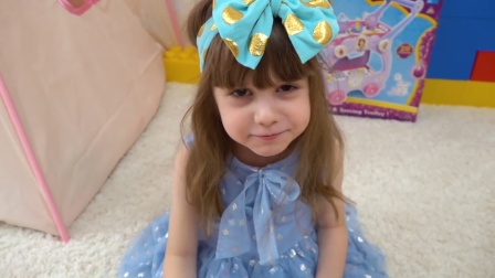 萌娃小可爱：要和妹妹一起分享玩具哦