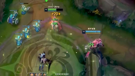 英雄联盟：JJking剑姬劣势局自信操作秀对手，这是真的神仙打架