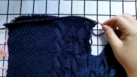 蓝色女士背心前片编织教程三，前片左边V领的编织方法，简单易学图解视频