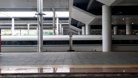 G2854次出贵阳北站