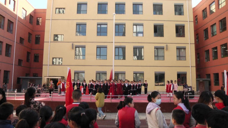 大同市平城区第十八小学升国旗仪式