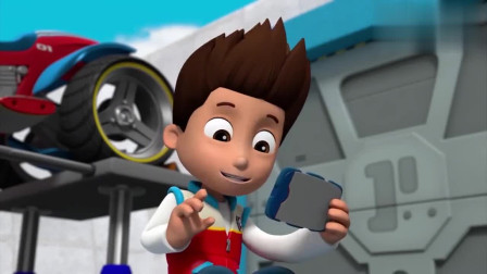 汪汪队：毛毛着急集合，脚上绑着绳子就跑，结果连小砾也捆起来了