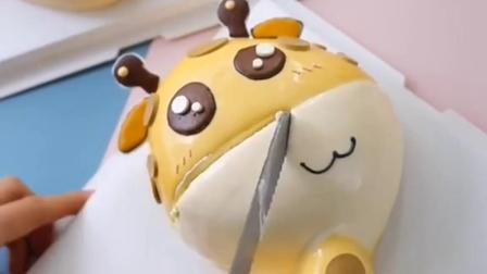 来吃小鹿蛋糕啦切蛋糕吃蛋糕呀卡通蛋糕