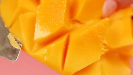 芒果酸奶冰棍，夏天里的丝丝清凉！