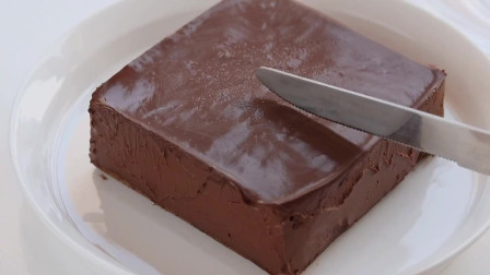 爱吃巧克力蛋糕又怕胖？那这个无油版的你一定要试试，可以无负担一次吃到过瘾！