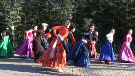 广场舞《心缘》歌曲好听，舞步优美好看，紫竹院杜老师舞蹈队