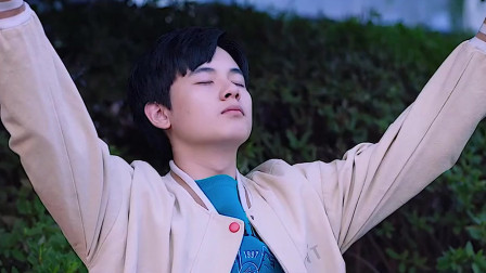 棋魂:时光赢得比赛代表队伍出战韩国,可这时洪河要放弃围棋,到底怎么