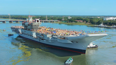 印度海军司令宣布：明年国产航母服役！网友：中国第3艘都造完了