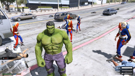 GTA5小云独游：绿巨人带一群妹子“来打劫救护车”他喵的霸气！