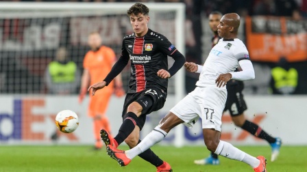 实况2020好友对战赛 哈弗茨一球成名！哈兰德头球补射得分！