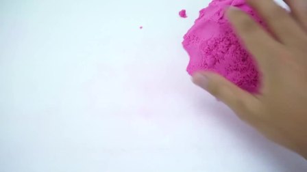 儿童益智：魔法太空沙制作彩色圆形花瓣蛋糕