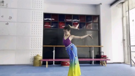 傣族舞蹈《碧波孔雀》