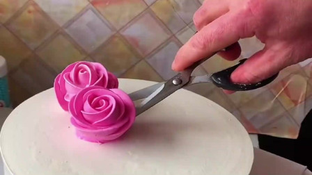 学会了师傅這招后，只需要3妙招，就可以制作出来一个蛋糕玫瑰花！