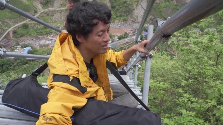 纪录片《走近大凉山》: 竹内亮的十年之约