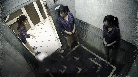 女孩电梯里做出恐怖动作，马上就离奇的去！蓝可儿纪录片