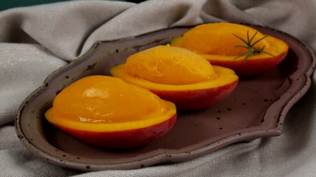 鲜芒雪葩 ：无添加，芒果盛芒果，今夏流行的纯鲜冰品