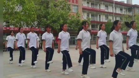 中学生广播体操渐渐成了广场舞，你们觉得能提高学生的体质吗