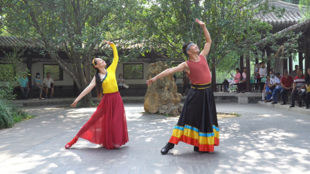 广场舞《藏族生日歌》歌好听，苏科老师舞步专业好看
