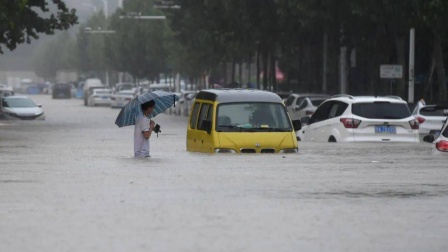 郑州暴雨12人均为地铁受困人员