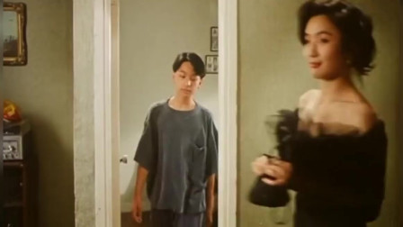 记得香蕉成熟时：哥哥真逗，妹妹就是不让你进房间