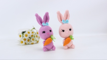 娟娟编织抱着胡萝卜的两只可爱小兔子图解视频