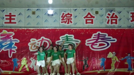 新圩红袍领舞队《每一步》2021广东泽丰园农产品有限公司广场舞联欢晚会
