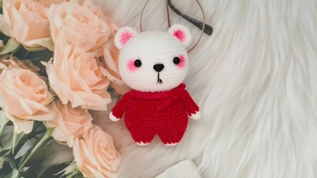 暖阳绒绒第126集手工编织毛线新年小熊挂件玩偶的编织教程图解视频