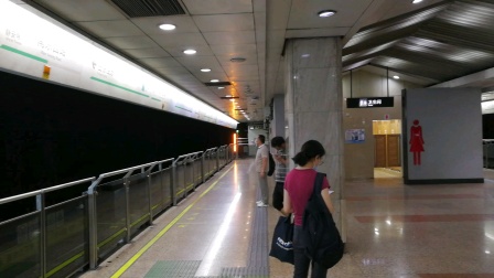 上海地铁2号线（652）汇添富基金广告车本视频已绝版