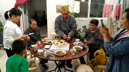 220417李俊利父亲70岁生日蛋糕在南先贤村大院庆景