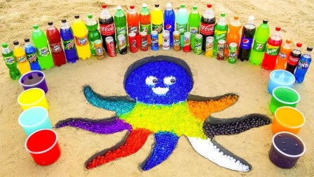 沙滩绘画,一只可爱的章鱼从海中爬上来,五颜六色的触角太好看啦