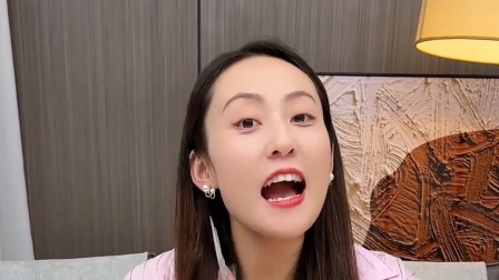 小吴的玩具世界 哪个小女生能拒绝四位漂亮的公主和精美的服饰！