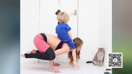 俄罗斯女子练瑜伽8年 挺孕肚练习毫不费力 160724