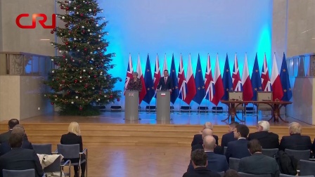 记者连线 英国首相特蕾莎·梅访问波兰两国将签署防务合作条约 171222