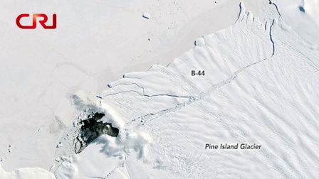 世界科技 探秘冰川之下 \"深海滑行者\"即将登陆南极