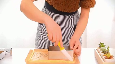 好的蛋糕网裱花视频 翻糖蛋糕如何制作