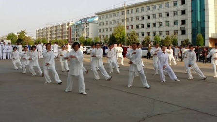 《杨氏二十四式太极拳》洮南市太极拳学会第九期学员表演