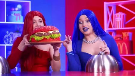 红宝石汉堡VS蓝宝石蛋糕，淋上果酱哪一个更好吃呢？