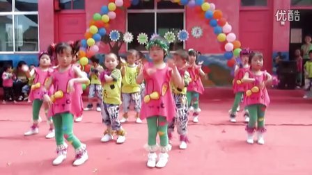 新起点幼儿园2013年庆六一中班幼儿舞蹈：马兰谣