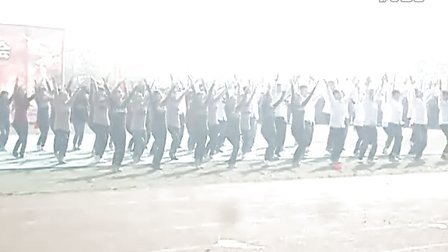 江西省上饶街舞猫王俱乐部2011新生参加上饶师院运动会开幕式表演最创意舞蹈