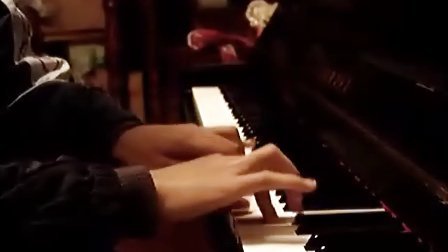 钢琴曲《野蜂飞舞》（大黄蜂）_tan8.com