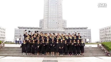 南京航空航天大学07届管制专业毕业扔学士帽