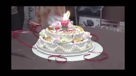 生日蛋糕上的莲花