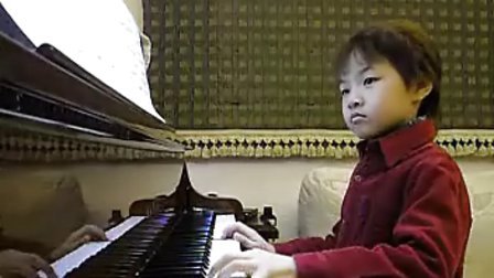 牛B了7岁娃娃弹钢琴《宫》主_tan8.com