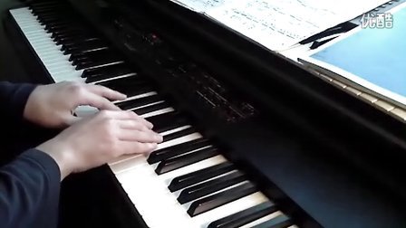 钢琴弹奏 AKB48 松井咲_tan8.com