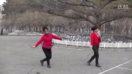 哈尔滨冰雪广场舞【幸福的爱河】