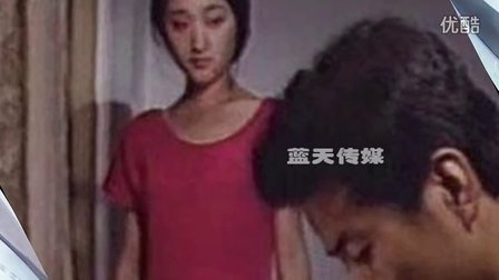 杨钰莹未公映电影剧照曝光 红色泳装女神范