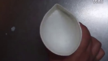 如何使用简单奶泡器制作拉花 最簡單最便宜的打奶泡方法