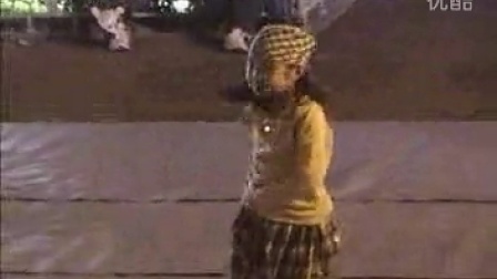 韩国小女孩街头跳舞2