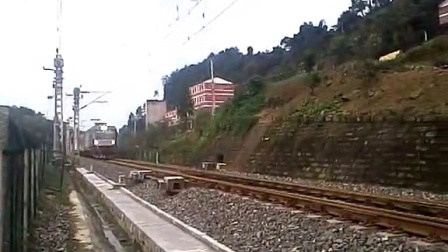 火车视频 K698 通过平桥