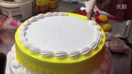 台江奥特曼蛋糕店超牛老板240秒做一个蛋糕－芝麻拍客纪录